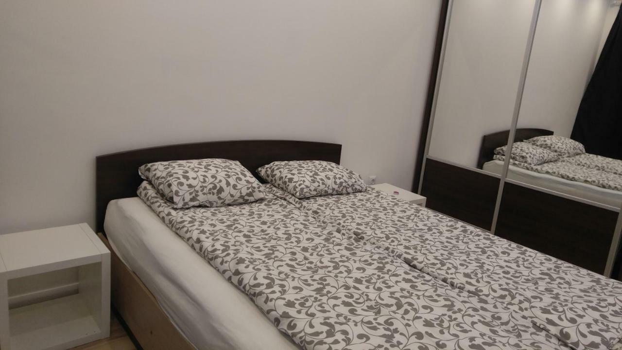Modern Apartment Sofia Center Esterno foto