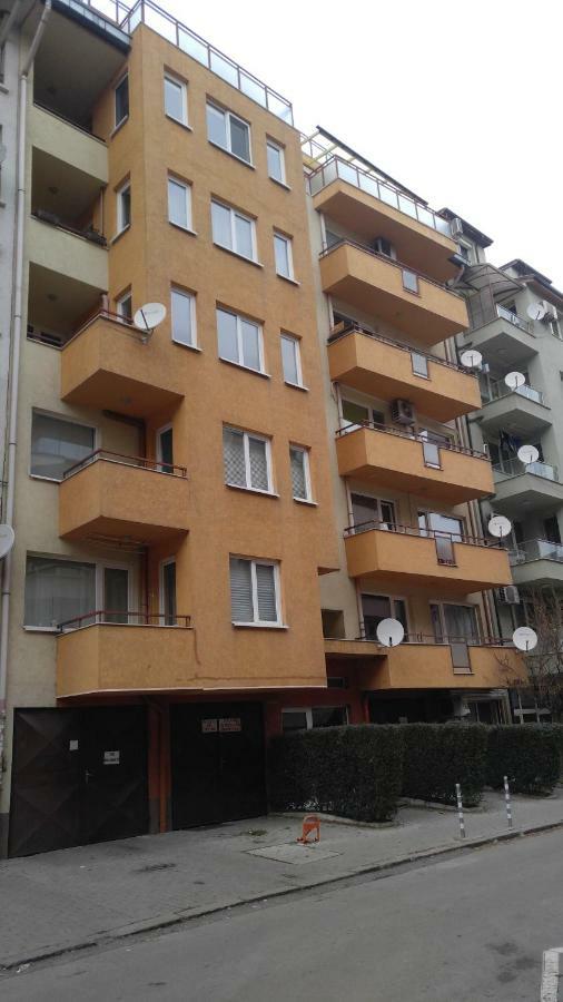 Modern Apartment Sofia Center Esterno foto